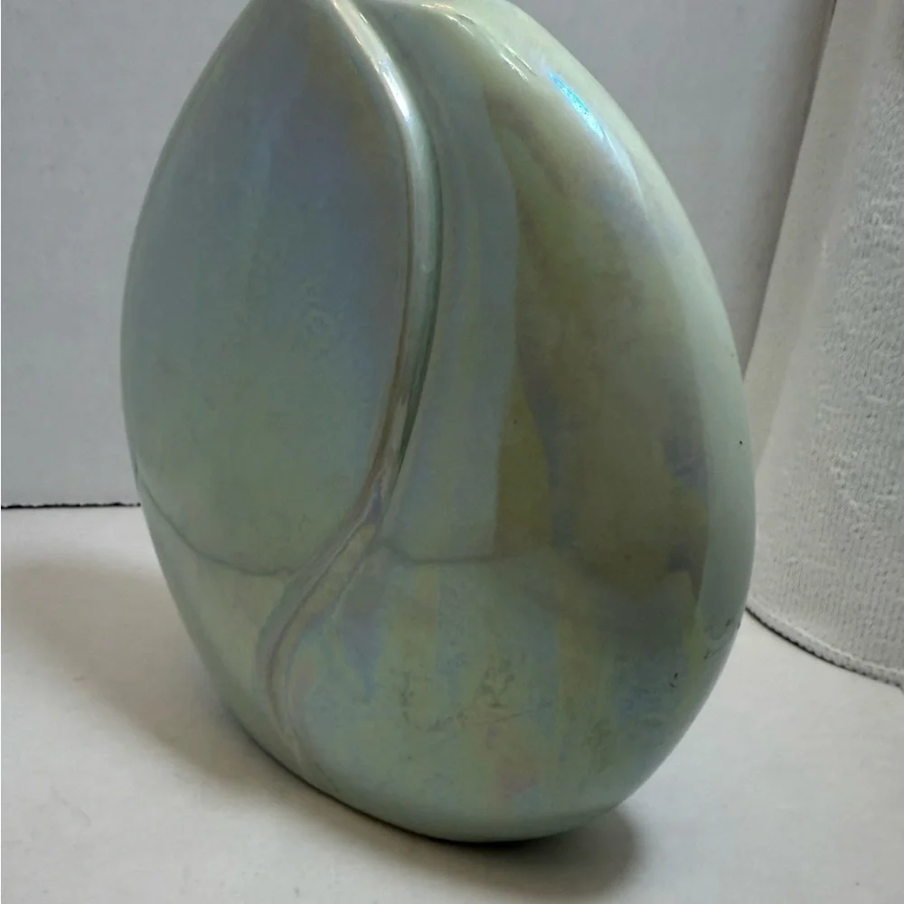 Royal Haeger, Iridescent Ceramic Vase